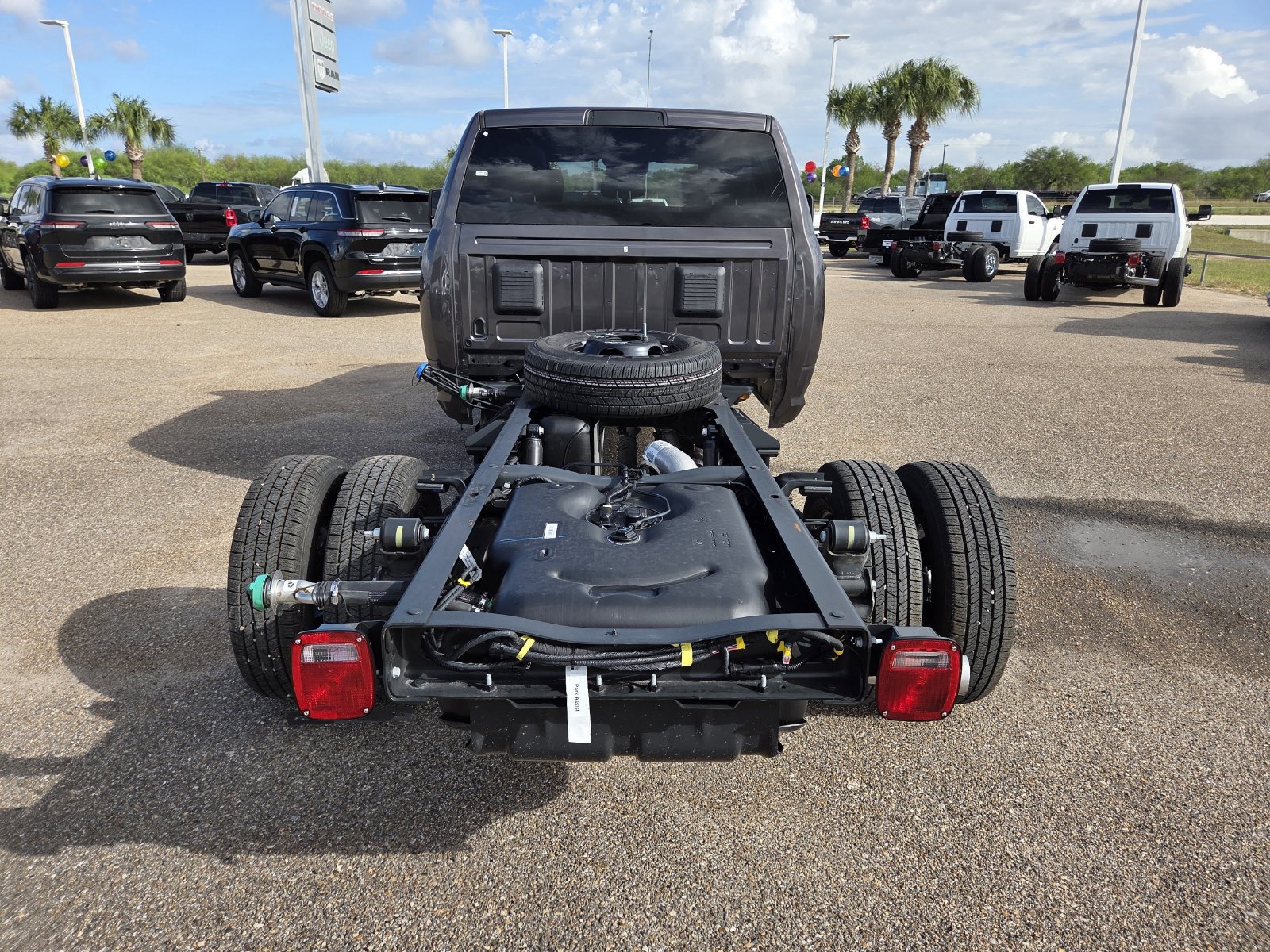 New 2026 RAM 3500 Tradesman AWD/4WD image 28