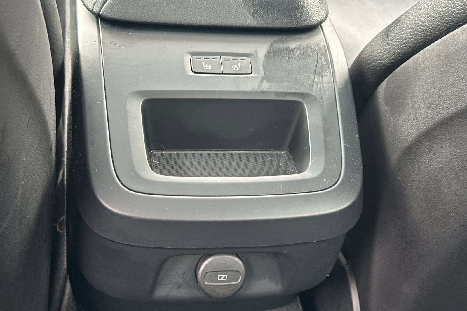 Used 2024 Volvo S60 B5 Plus image 41