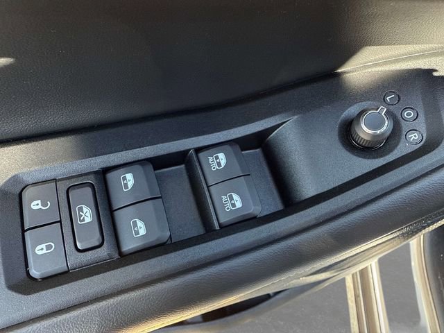 Used 2025 Jeep Grand Cherokee L Laredo w/ Luxury Tech Group I AWD/4WD image 18