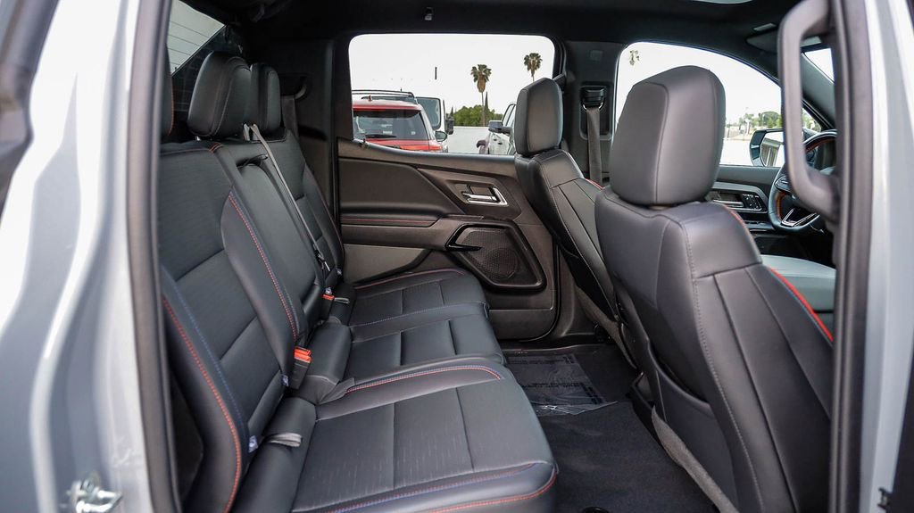 Used 2025 Chevrolet Silverado EV RST AWD/4WD image 20