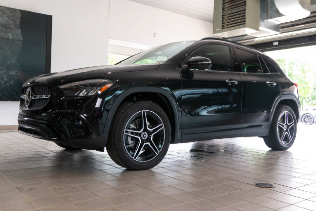 New 2026 Mercedes-Benz GLA 250 4MATIC image 3