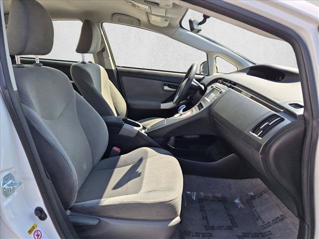 Used 2014 Toyota Prius Two FWD image 18