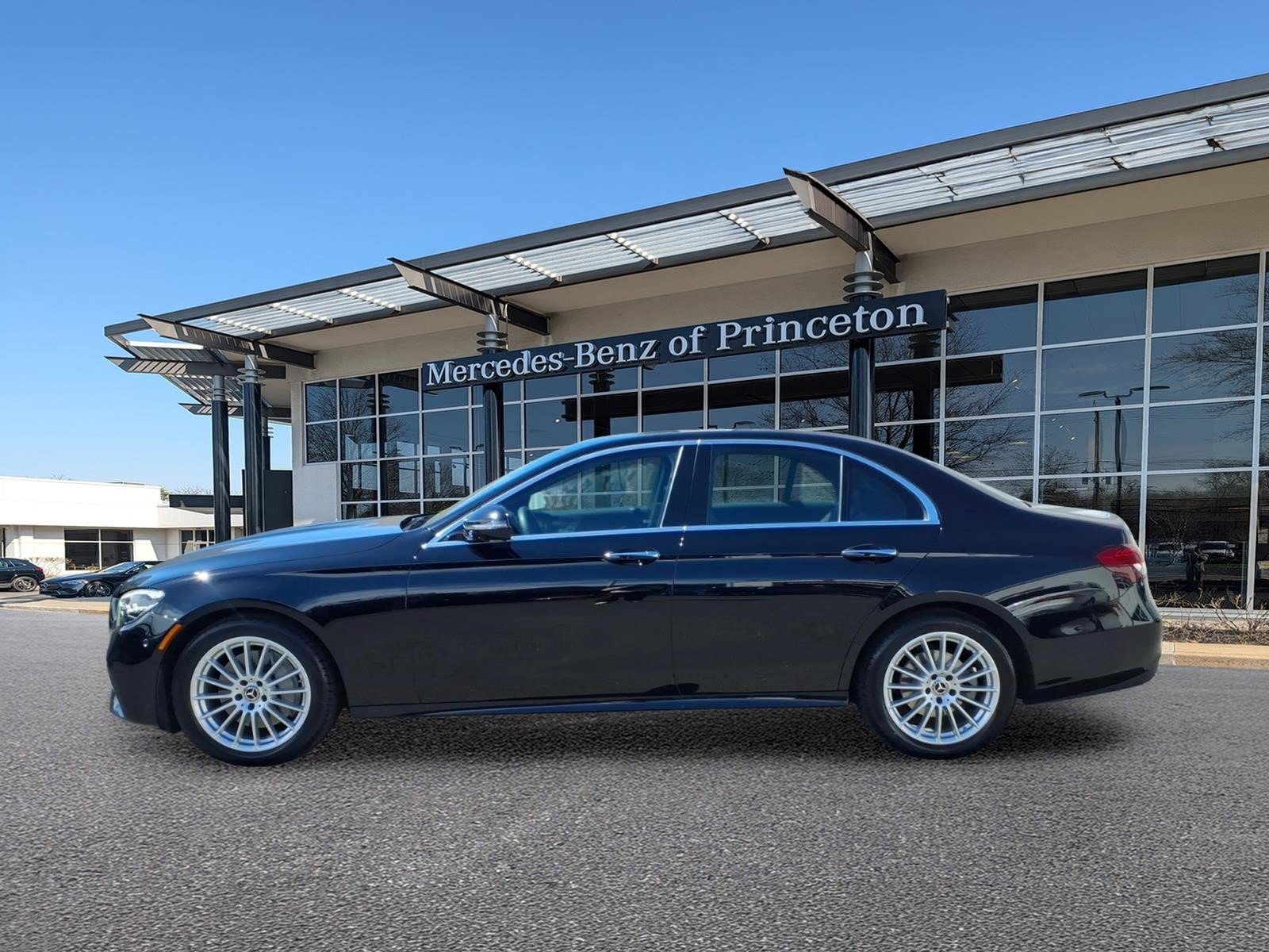 Certified 2023 Mercedes-Benz E 350 4MATIC Sedan image 6