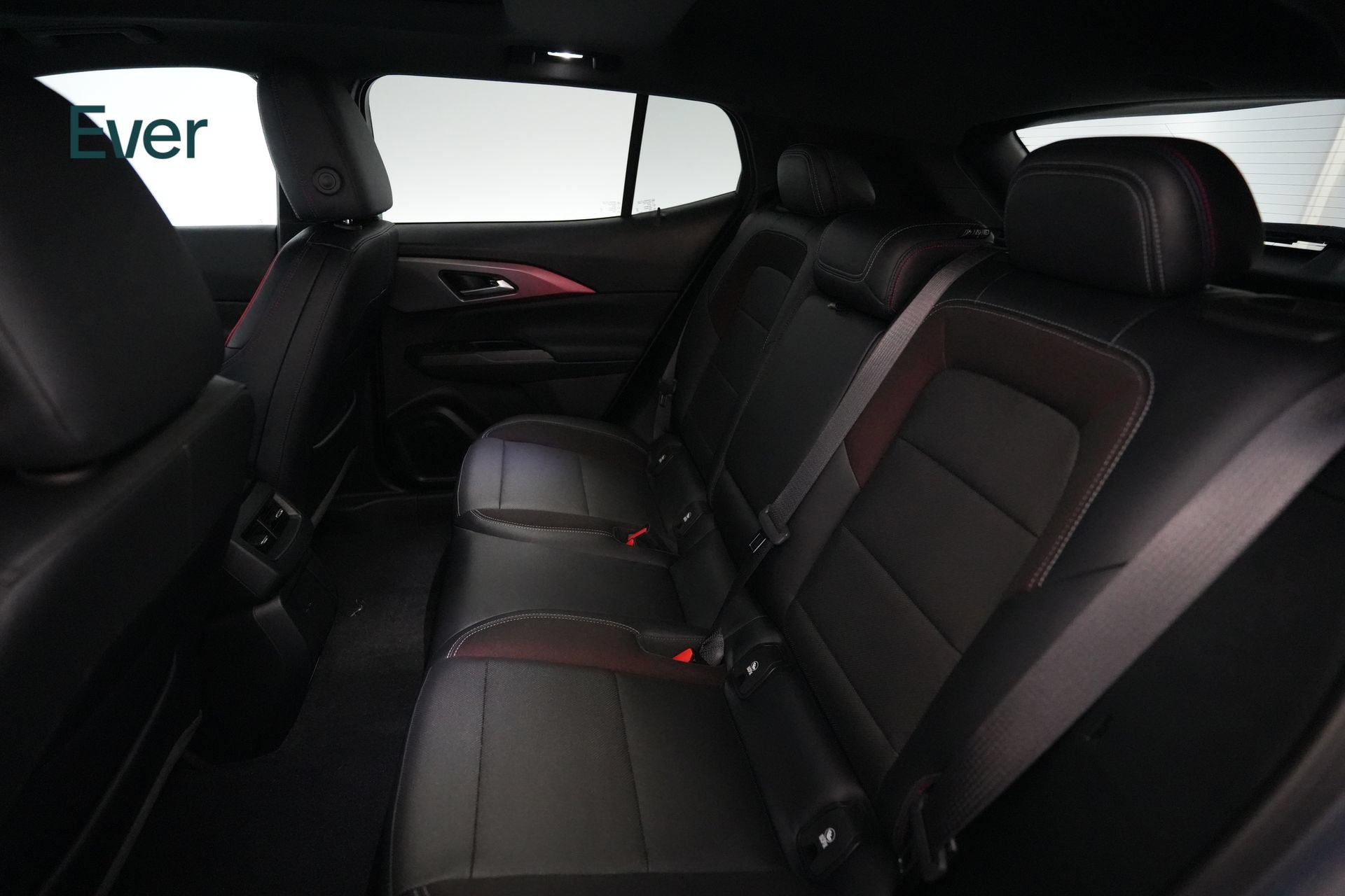 Used 2024 Chevrolet Equinox EV RS FWD image 24