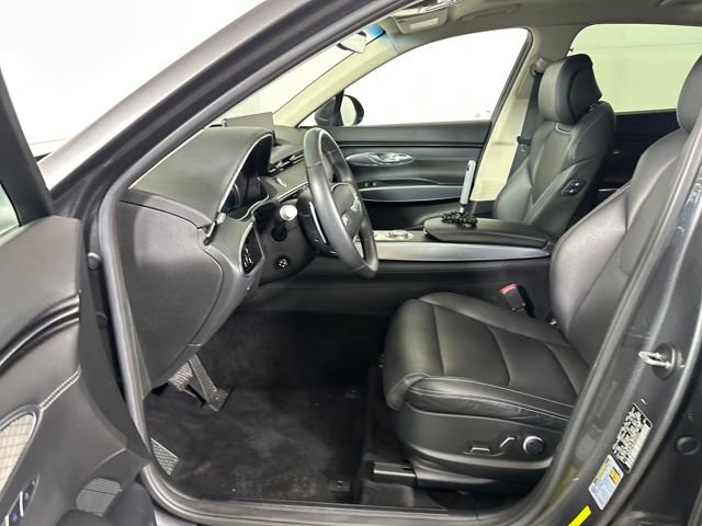 Used 2022 Genesis GV70 2.5T w/ Select Package image 11