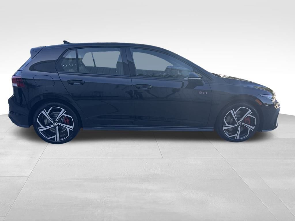 New 2026 Volkswagen GTI SE image 6