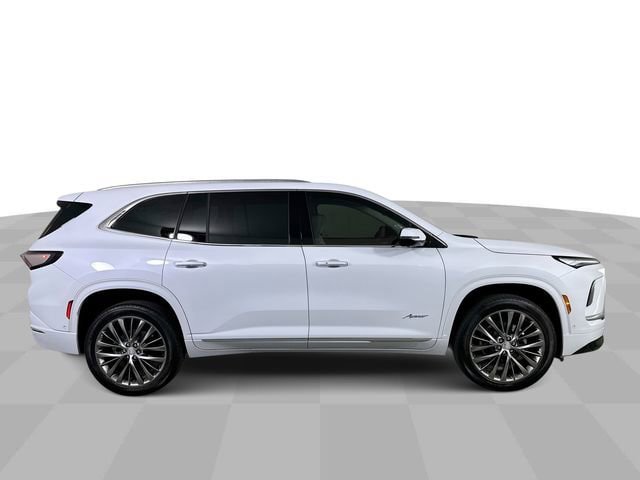 New 2026 Buick Enclave Avenir w/ Super Cruise Package FWD image 10