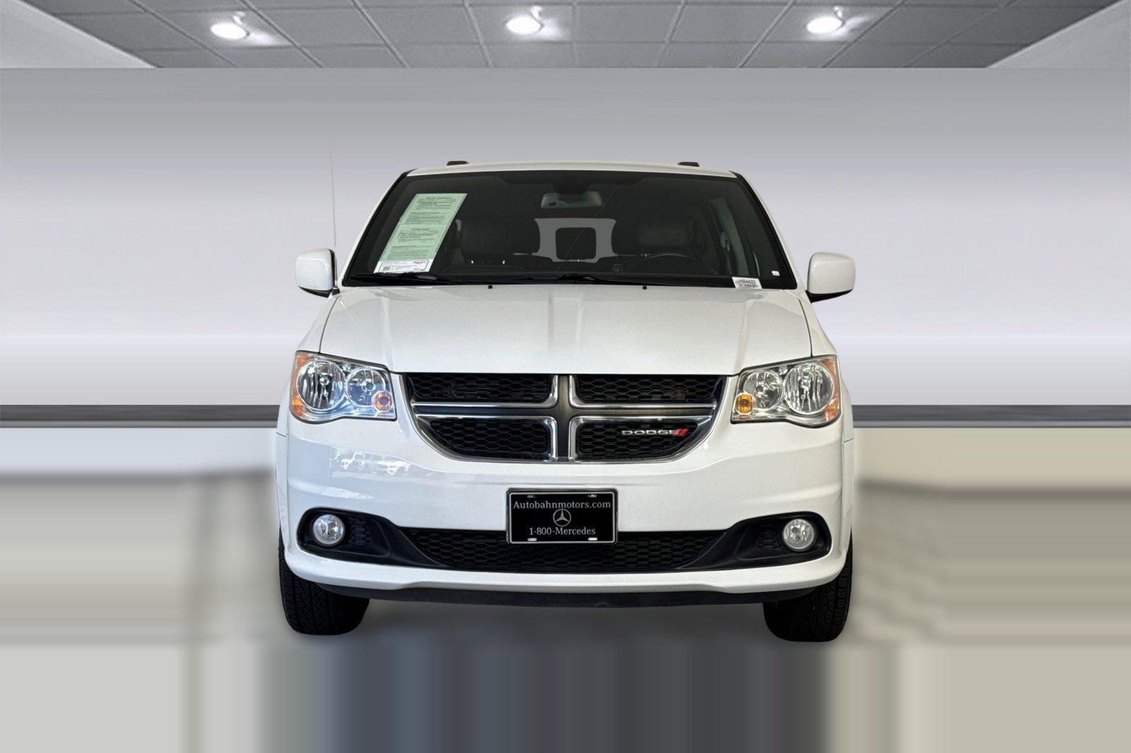 Used 2019 Dodge Grand Caravan SXT image 5