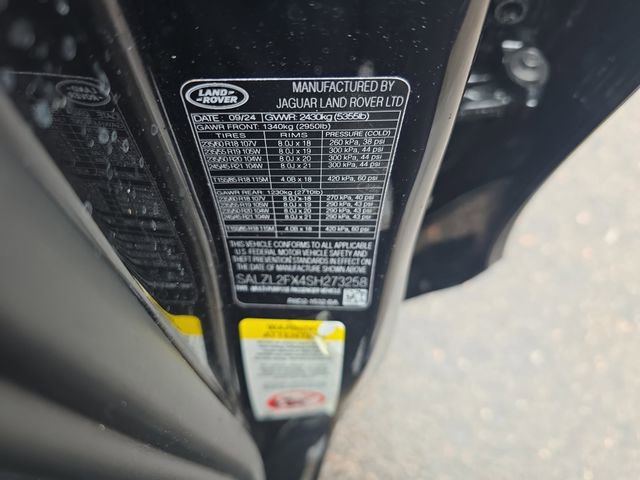 Certified 2025 Land Rover Range Rover Evoque Dynamic SE AWD/4WD image 37