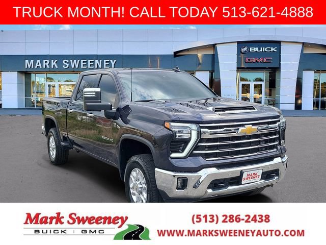 Used 2024 Chevrolet Silverado 2500 LTZ w/ LTZ Convenience Package AWD/4WD image 3