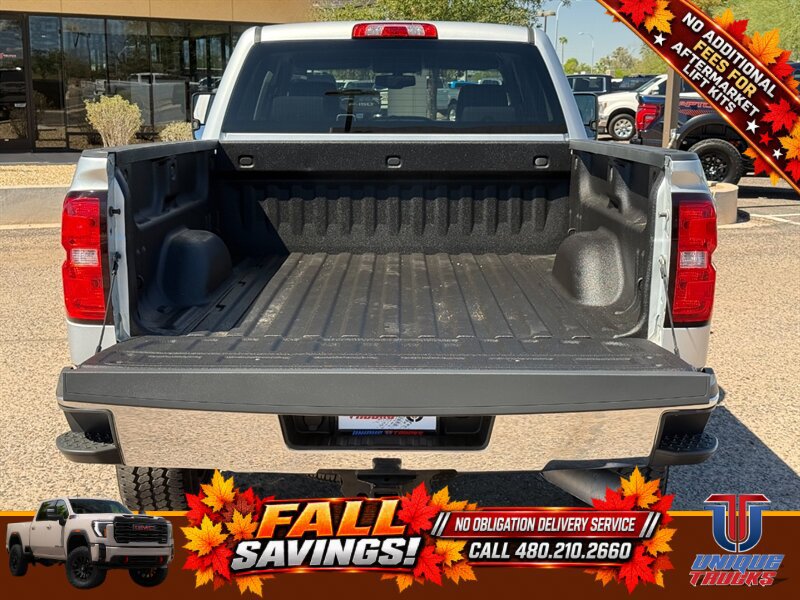 Used 2019 Chevrolet Silverado 2500 LT AWD/4WD image 10