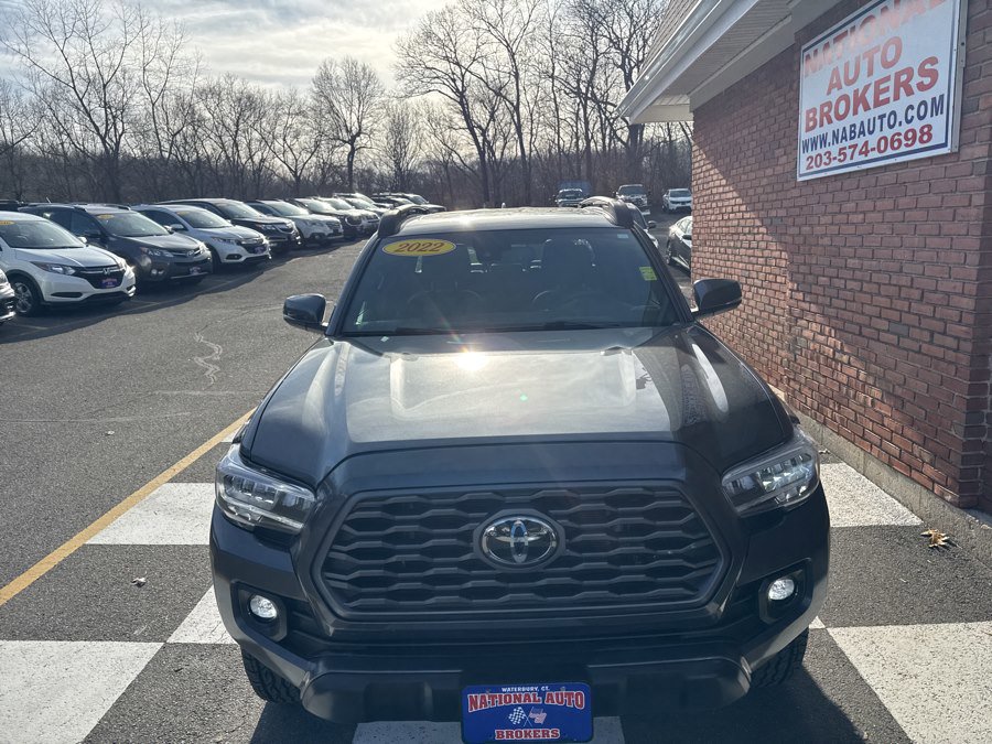 Used 2022 Toyota Tacoma TRD Off-Road image 7