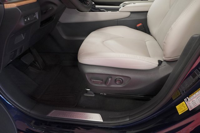 Used 2024 Toyota Grand Highlander Platinum image 11