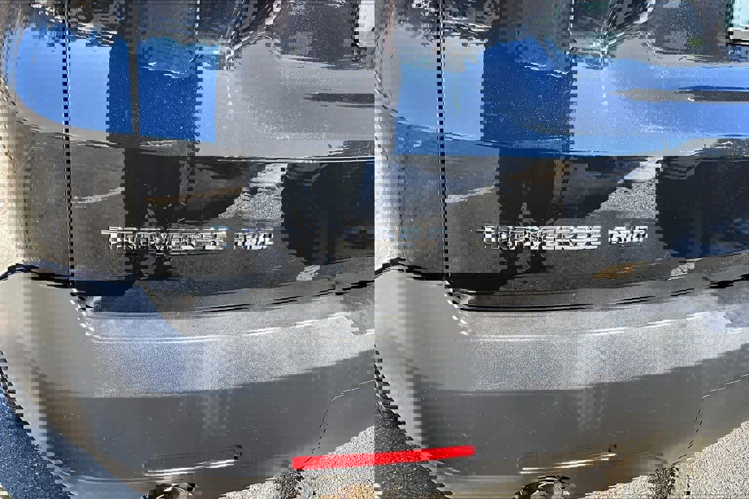 Used 2023 Chevrolet Traverse LT image 31