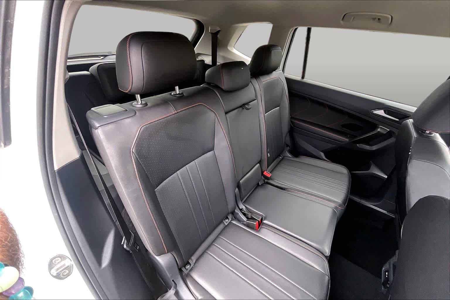 Used 2024 Volkswagen Tiguan Wolfsburg Edition FWD image 18