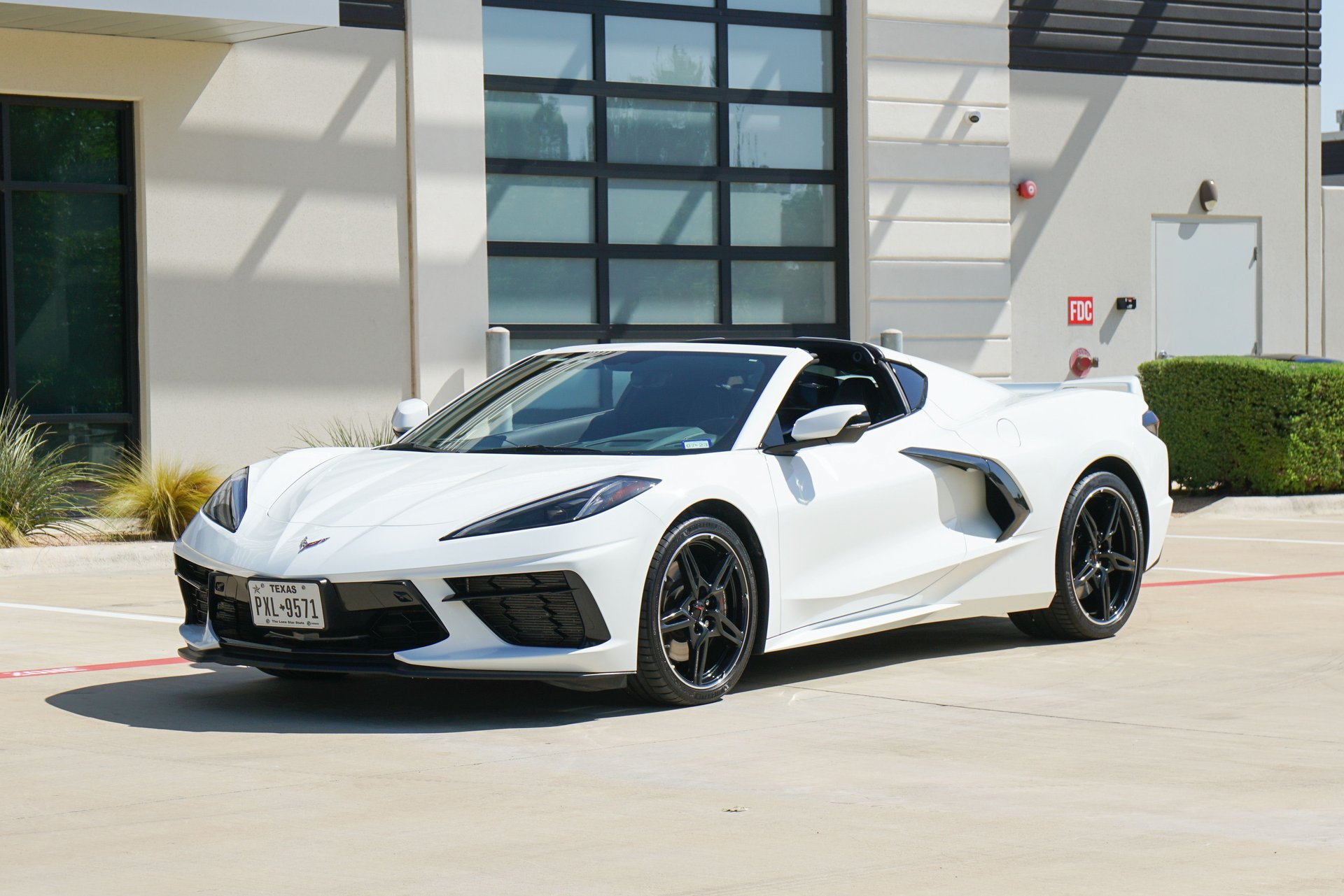 Used 2021 Chevrolet Corvette Stingray Preferred Cpe w/ Z51 Performance Package