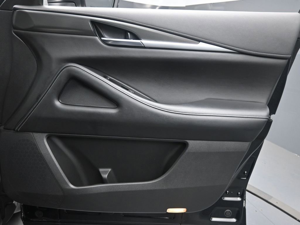 Used 2022 INFINITI QX60 Luxe w/ Cargo Package FWD image 31