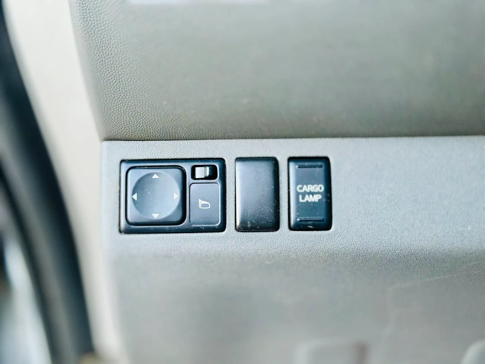 Used 2018 Nissan Frontier SV RWD image 12