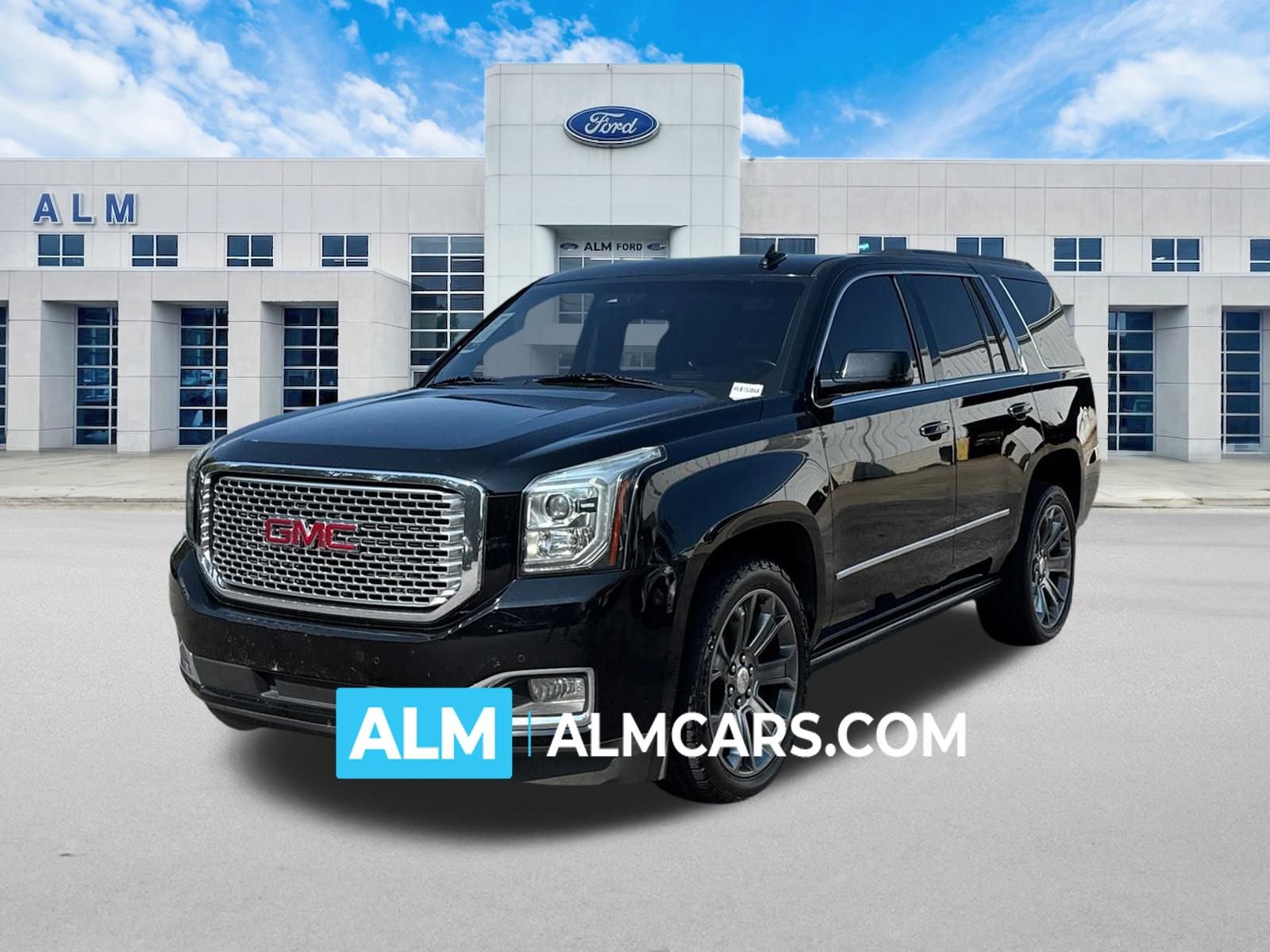 Used 2017 GMC Yukon Denali w/ Open Road Package image 1