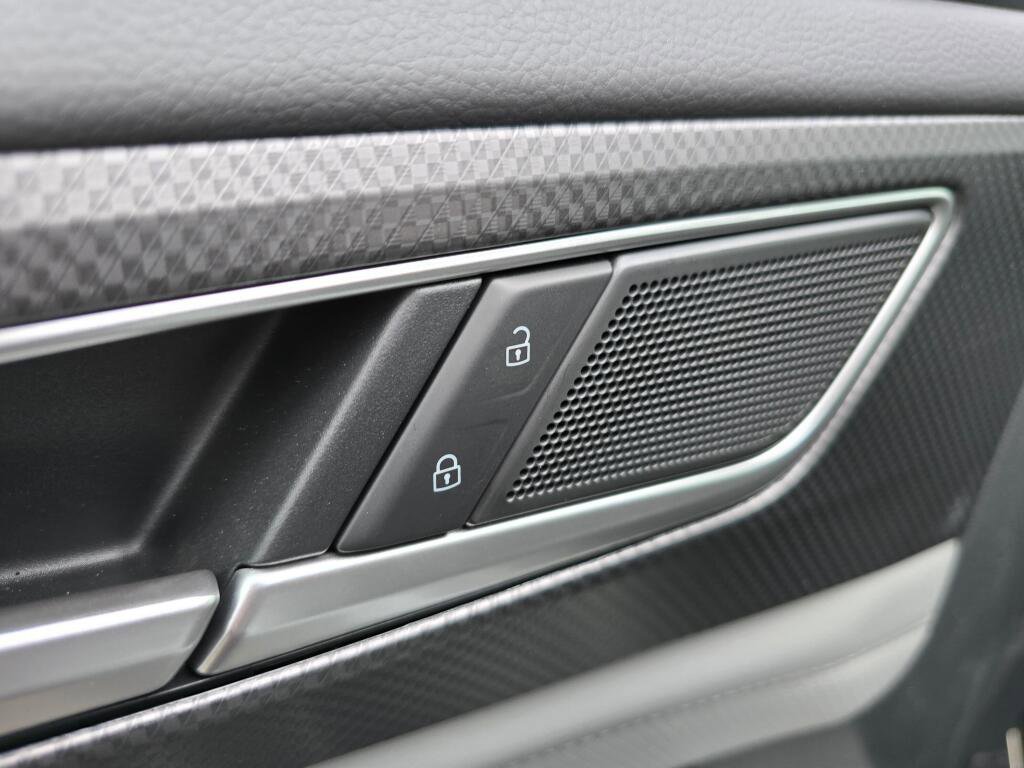 New 2026 Volkswagen Atlas Peak Edition AWD/4WD image 21