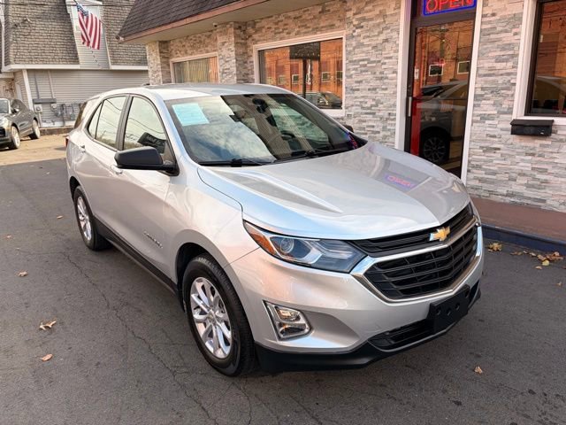 Used 2021 Chevrolet Equinox LS w/ LPO, Floor Liner Package FWD image 3