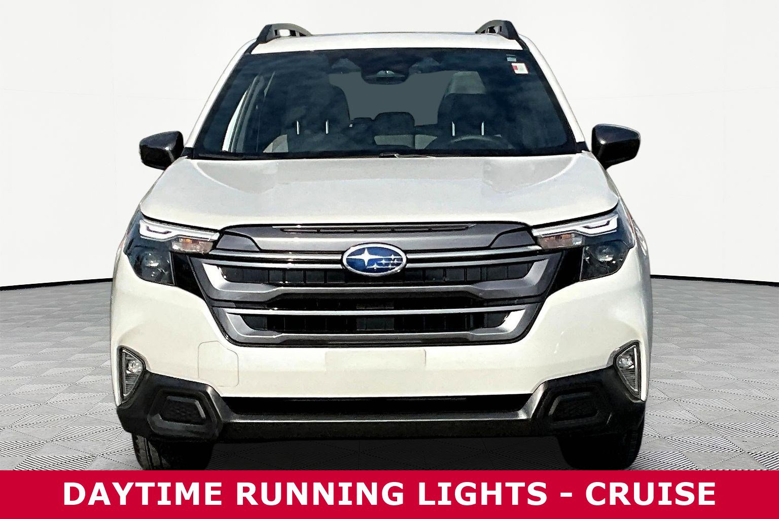 Used 2025 Subaru Forester Premium AWD/4WD image 2