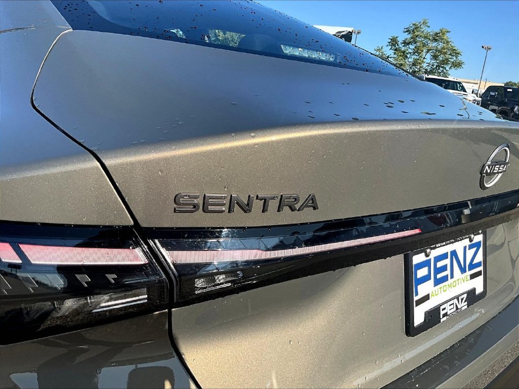 New 2026 Nissan Sentra SV w/ SV Convenience Package FWD image 9