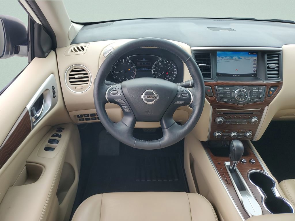 Used 2019 Nissan Pathfinder Platinum FWD image 12