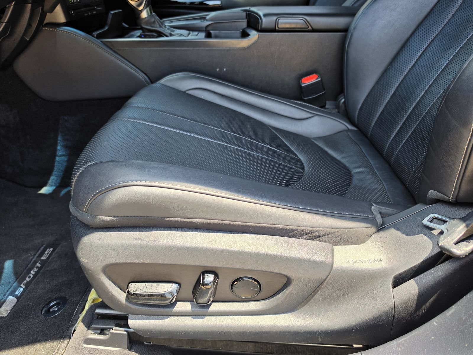 Used 2022 Lexus ES 350 F Sport w/ Accessory Package 2 FWD image 11