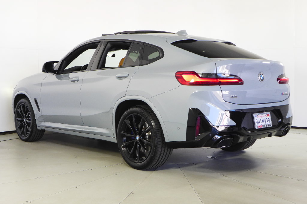 Used 2024 BMW X4 M40i w/ Premium Package AWD/4WD image 9