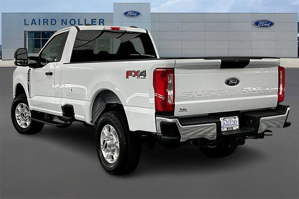 New 2026 Ford F350 XLT w/ FX4 Off-Road Package image 3
