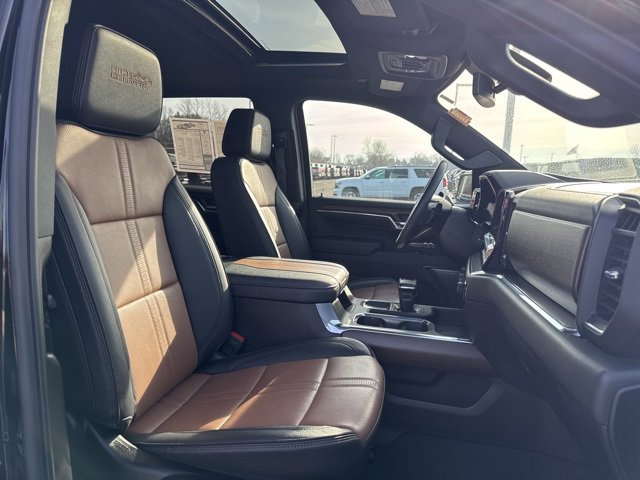 Used 2024 Chevrolet Silverado 1500 High Country w/ Z71 Off-Road Package image 21