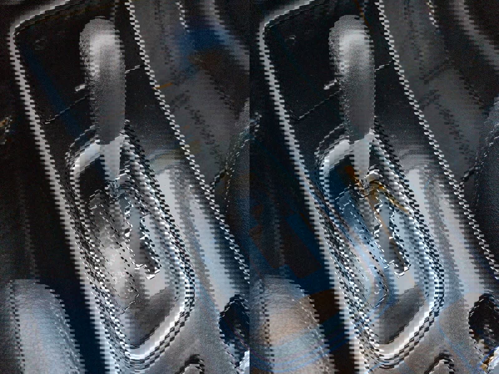 Used 2017 Mitsubishi Outlander SE image 34