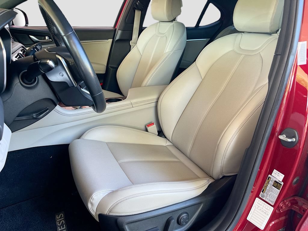 Used 2023 Genesis G70 2.0T AWD/4WD image 21