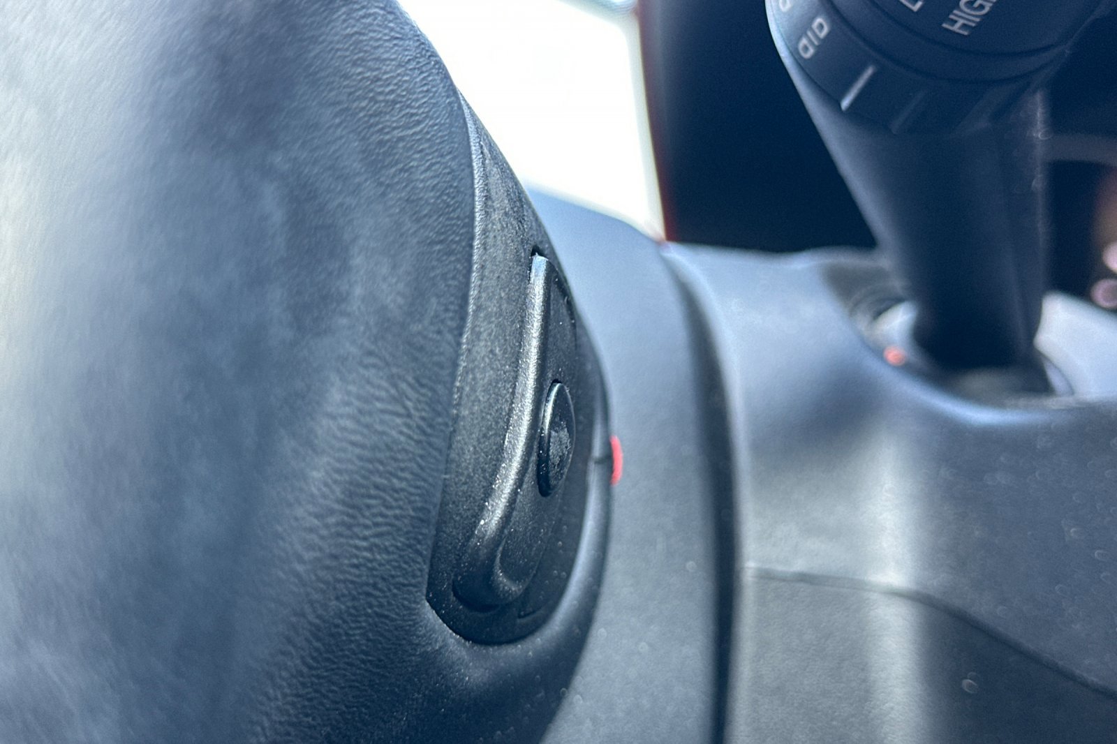 Used 2018 Jeep Compass Trailhawk image 40