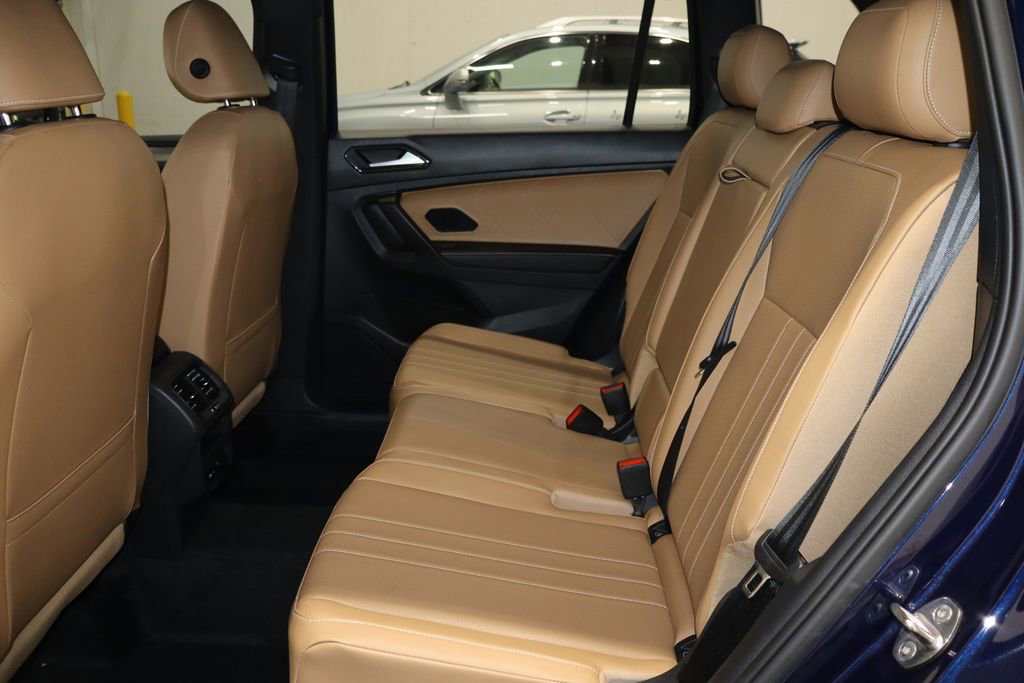 Used 2022 Volkswagen Tiguan SE image 11