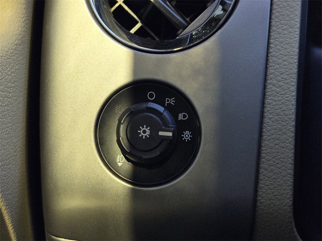 Used 2017 Ford Expedition Limited w/ Equipment Group 301A image 17