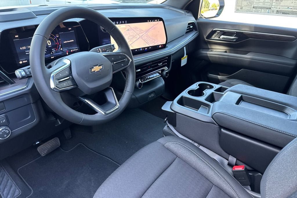 New 2026 Chevrolet Suburban LS RWD image 10