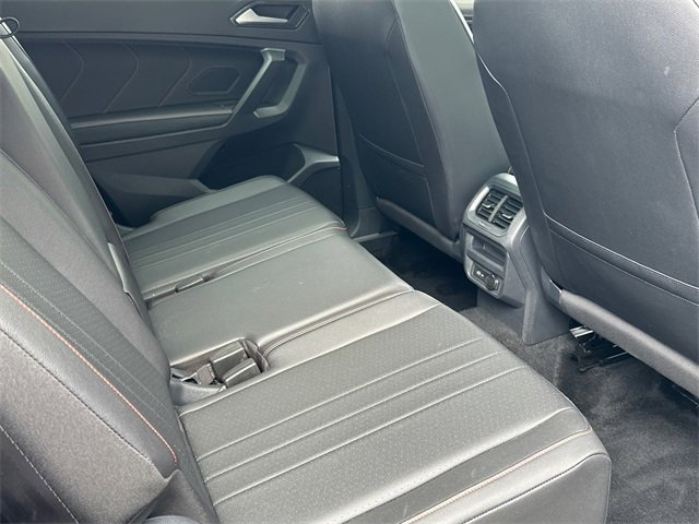 Used 2024 Volkswagen Tiguan Wolfsburg Edition image 30