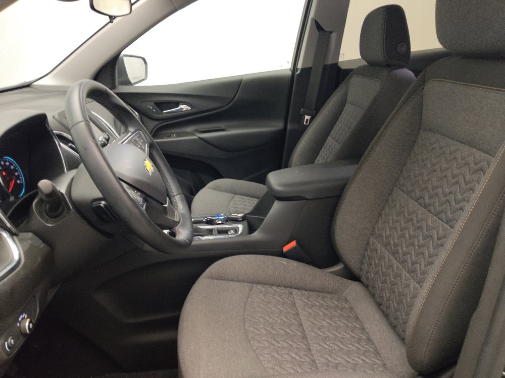 Used 2024 Chevrolet Equinox LT w/ LPO, Floor Liner Package FWD image 17