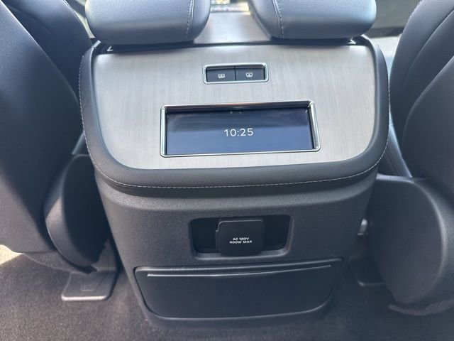 Used 2025 Lincoln Navigator Reserve w/ Jet Appearance Package image 16