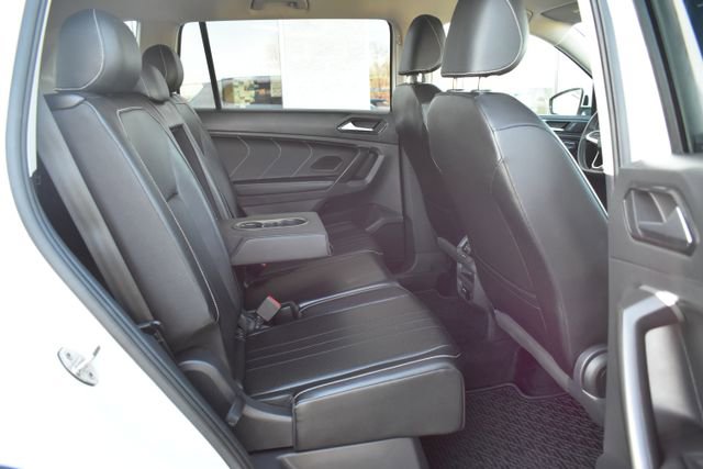 Used 2023 Volkswagen Tiguan SE image 39
