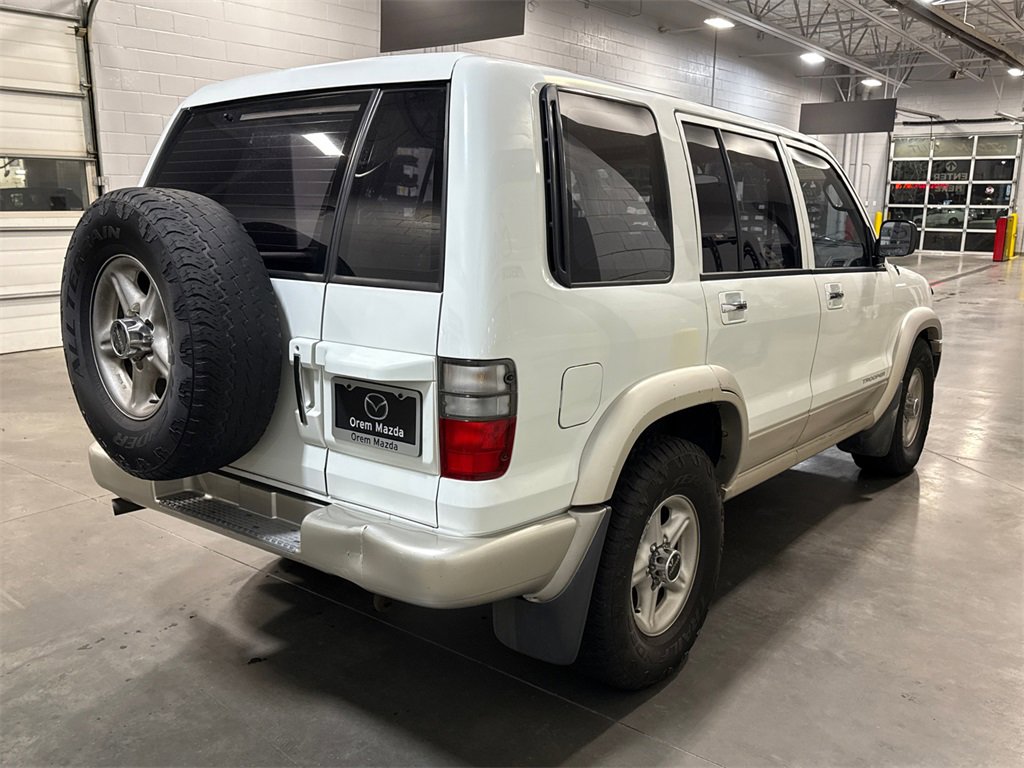 Used 2000 Isuzu Trooper S image 4