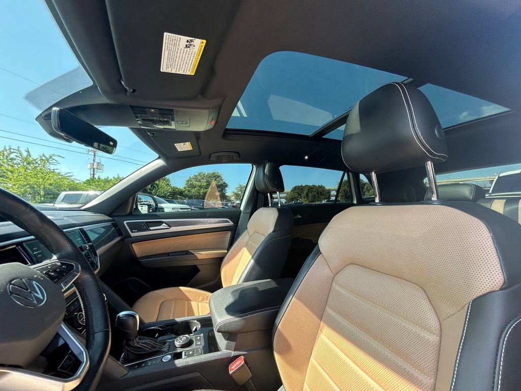 Used 2022 Volkswagen Atlas Cross Sport SEL Premium R-Line AWD/4WD image 12