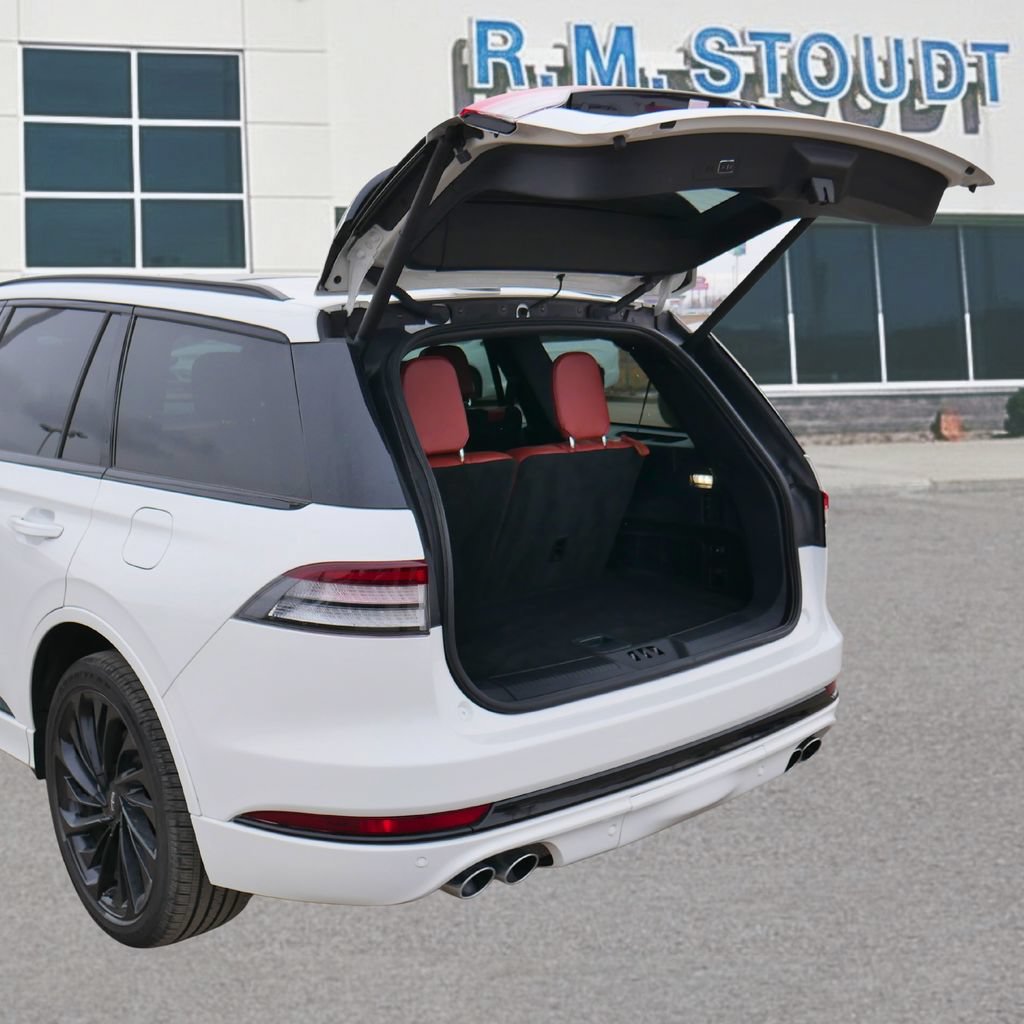 Used 2025 Lincoln Aviator Reserve w/ Jet Appearance Package AWD/4WD image 18