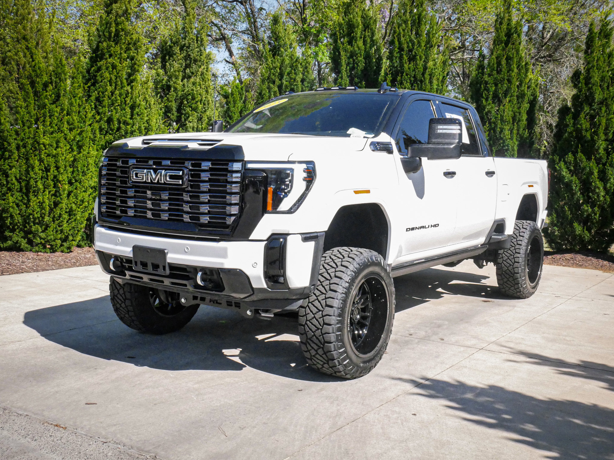 Used 2025 GMC Sierra 2500 Denali Ultimate image 5