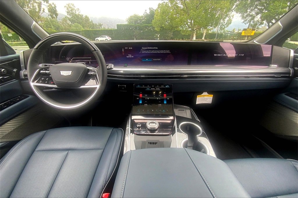 New 2026 Cadillac Escalade IQ Sport 2 w/ LPO, ONYX Package image 7