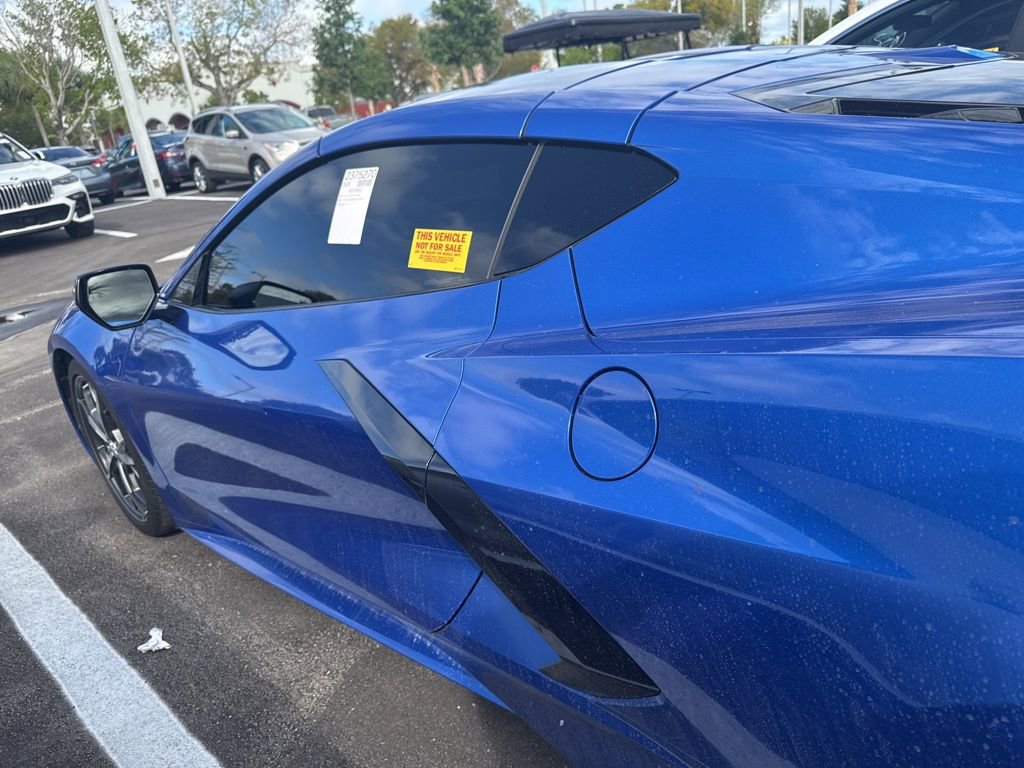 Used 2022 Chevrolet Corvette Stingray Preferred Cpe w/ Battery Protection Package image 8