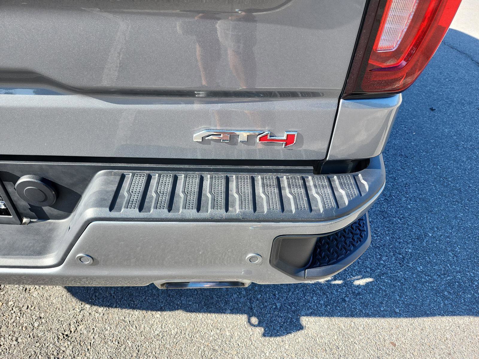 Certified 2025 GMC Sierra 1500 AT4 w/ AT4 Premium Package image 5