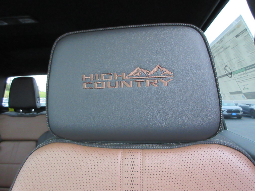 New 2026 Chevrolet Silverado 3500 High Country w/ High Country Premium Package AWD/4WD image 22